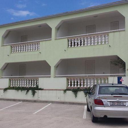 Apartments Svekric โนวาลยา ภายนอก รูปภาพ